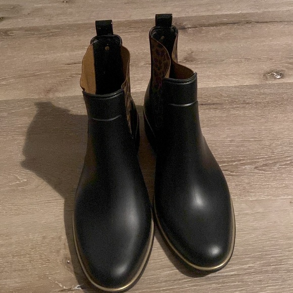 EUC [kate spade] Cheetah Print Black Ankle Bootie Rainboots Women’s Sz 9.0 - Picture 6 of 13
